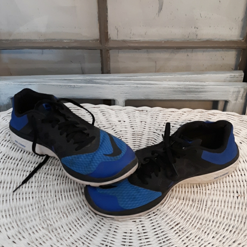Mens Nike Running Shoes Size 8.5